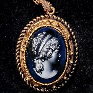Cameo Gold Pendant